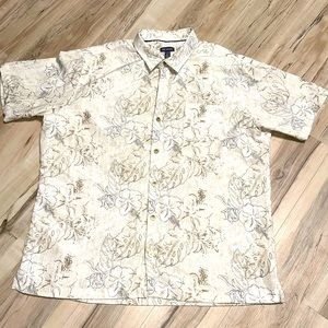 Van Heusen button down shirt size XL